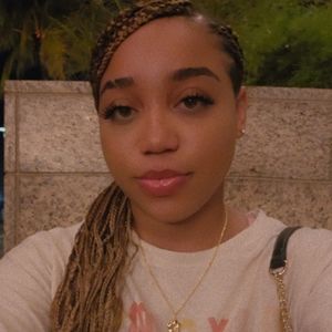 Meet your Posher, Jemila